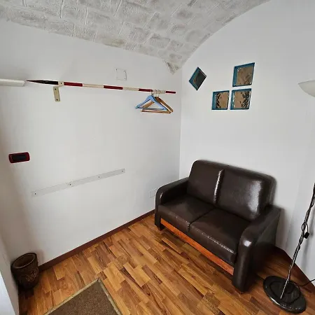 Garibaldi House Dom wakacyjny *